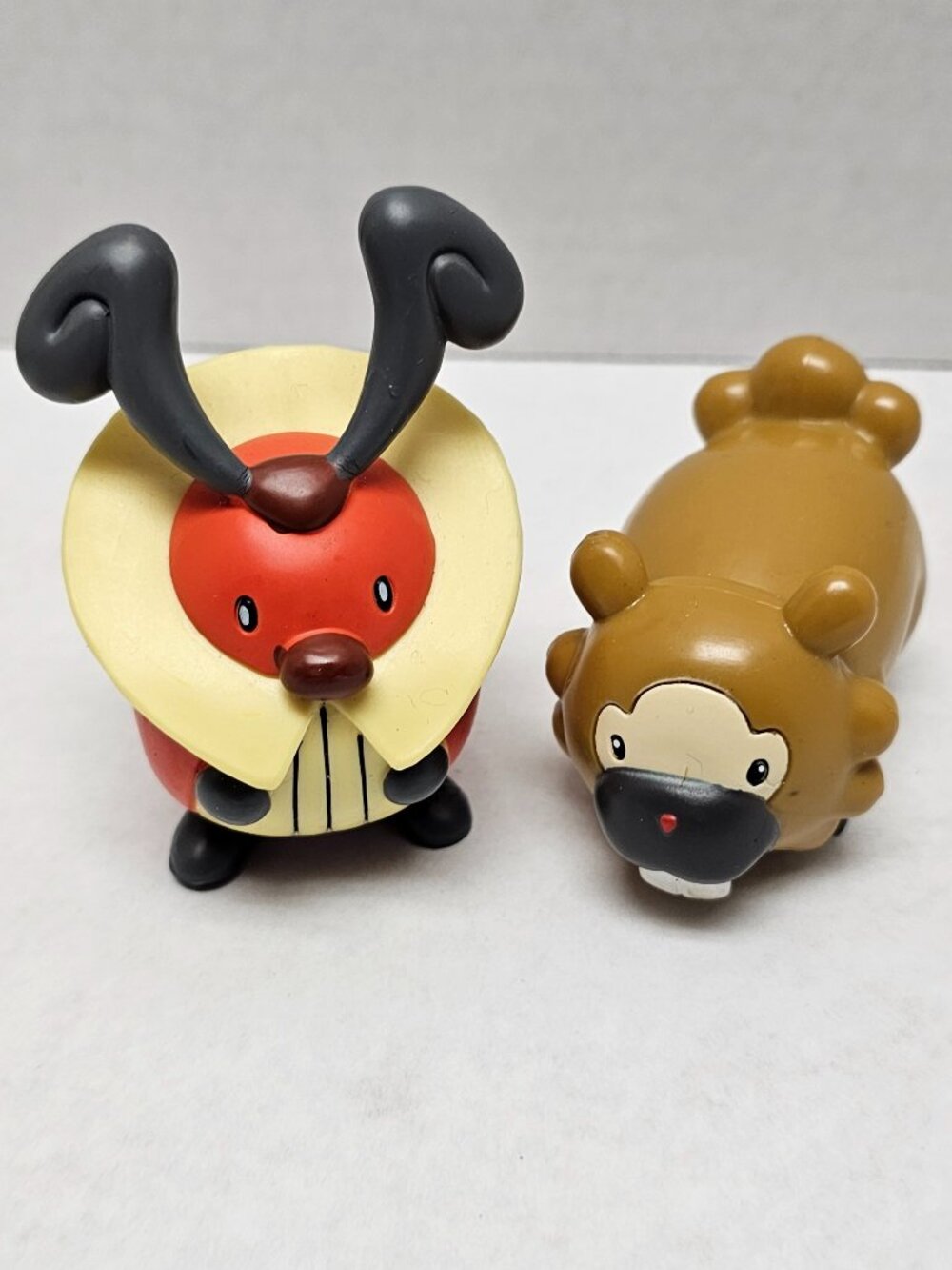2 JAKKS Pacific Kricketot Bidoof Pokémon Nintendo Figures Lot Bundle 2007